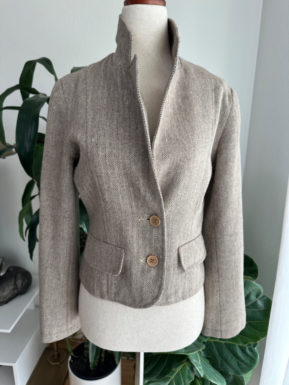 Beige Herringbone Cropped Wool Jacket Fitted Tailored Coat M Runs Small